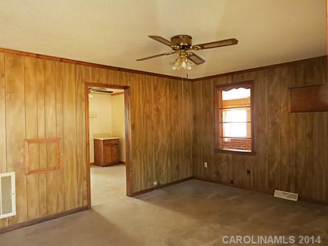 1011 Pinckney Road Chester, SC 29706 - Photo 4 of 16