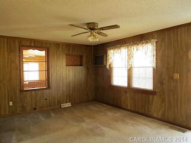 1011 Pinckney Road Chester, SC 29706 - Photo 5 of 16