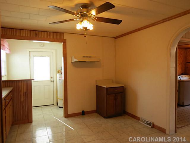 1011 Pinckney Road Chester, SC 29706 - Photo 6 of 16