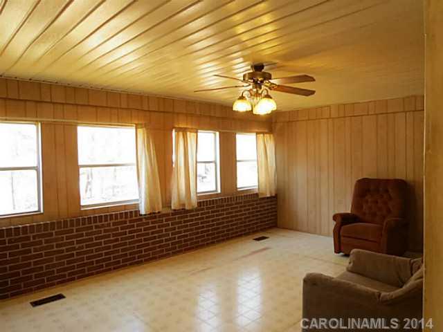 1011 Pinckney Road Chester, SC 29706 - Photo 8 of 16