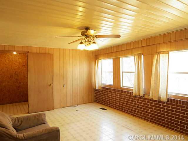 1011 Pinckney Road Chester, SC 29706 - Photo 9 of 16