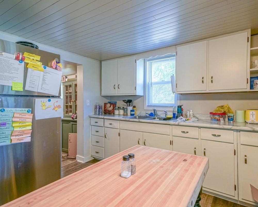 1009 South 4th Street Oregon, IL 61061 - Photo 7 of 27