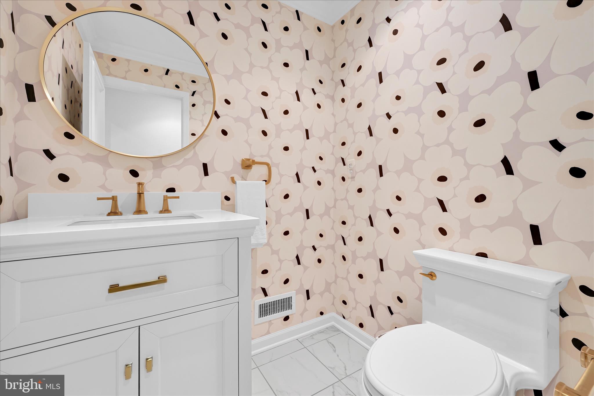 418 Mill Creek Road Gladwyne, PA 19035 - Photo 35 of 58 2nd Powder room on 1st Floor