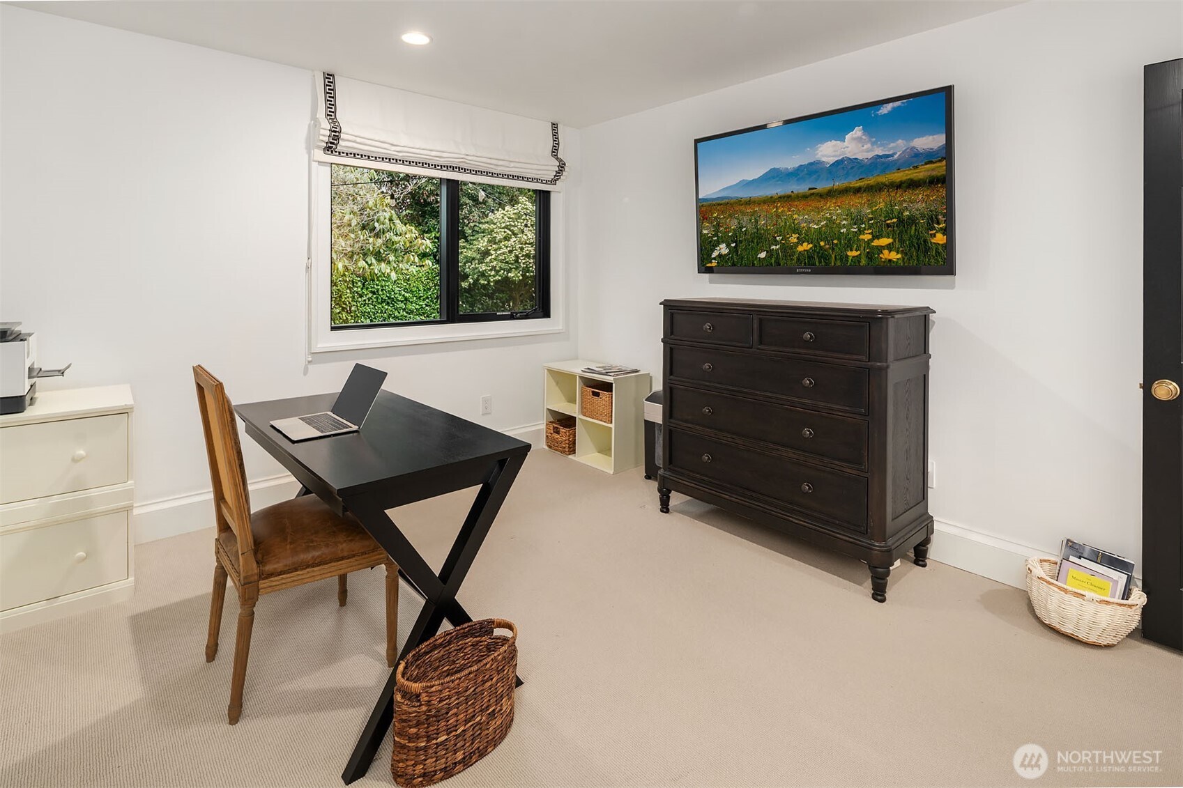 1601 Evergreen Point Road Medina, WA 98039 - Photo 25 of 40 a workspace with furniture and window