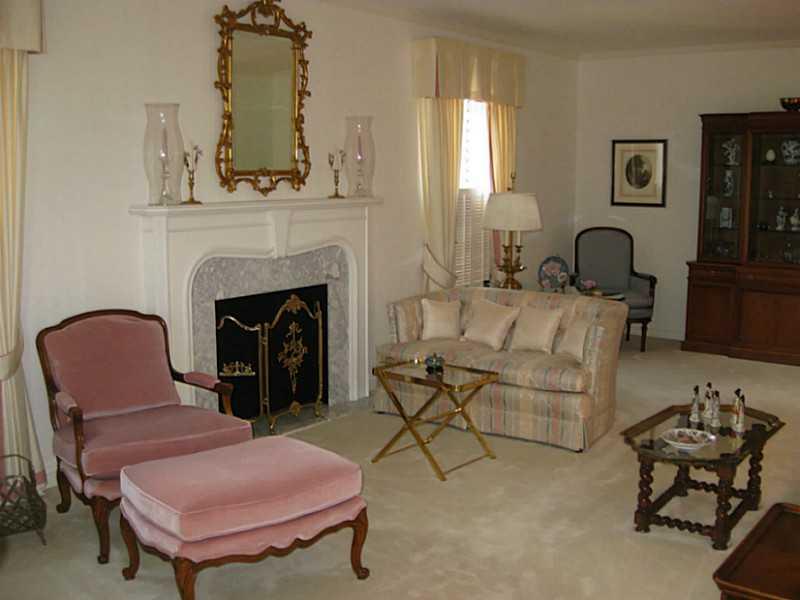 830 White Farm Road Indiana, PA 15701 - Photo 23 of 25 Living Room.