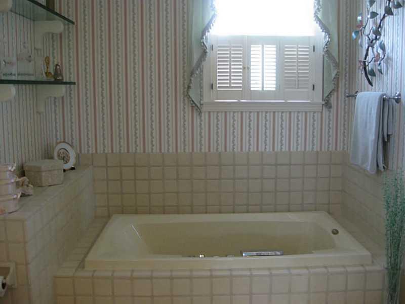 830 White Farm Road Indiana, PA 15701 - Photo 9 of 25 Master Bath/Spa. Soaking tub with water fall.