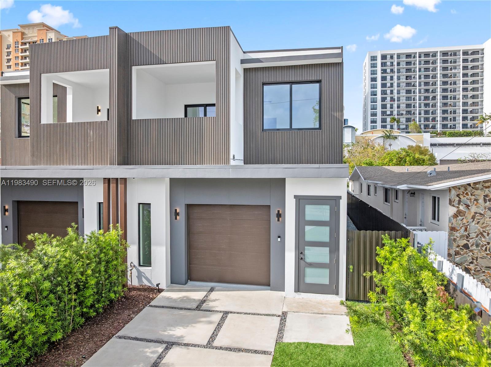3187 Southwest 23rd Street Miami, FL 33145 - Photo 3 of 41