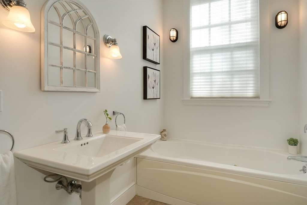 27 Parker Road Wakefield, MA 01880 - Photo 26 of 42 Gallery Image 26