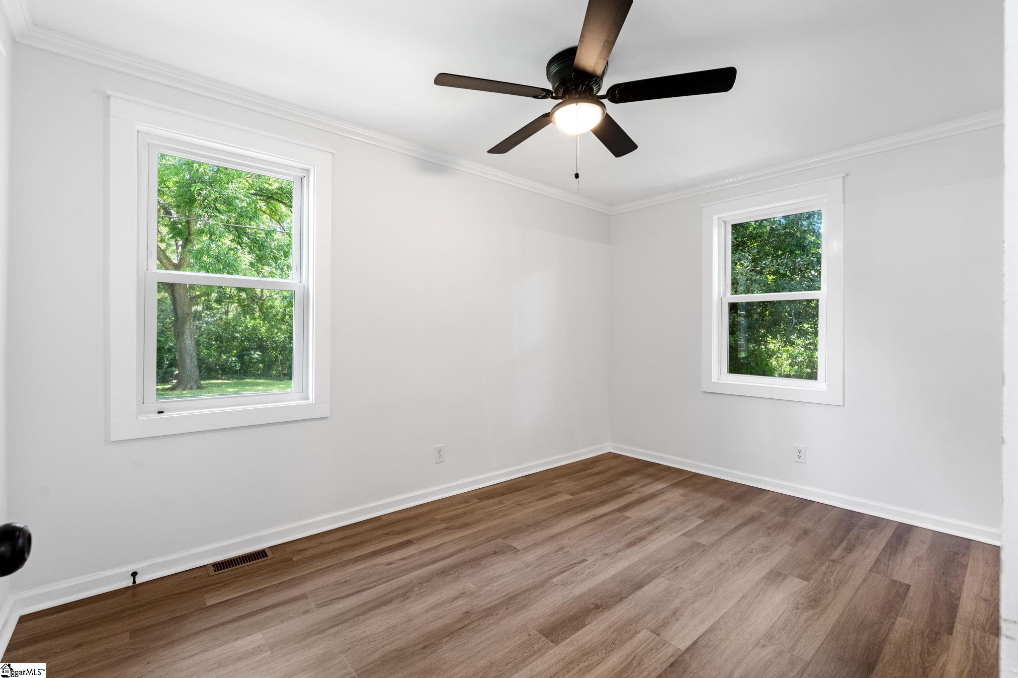 12 Hudson Street Greenville, SC 29609 - Photo 5 of 31