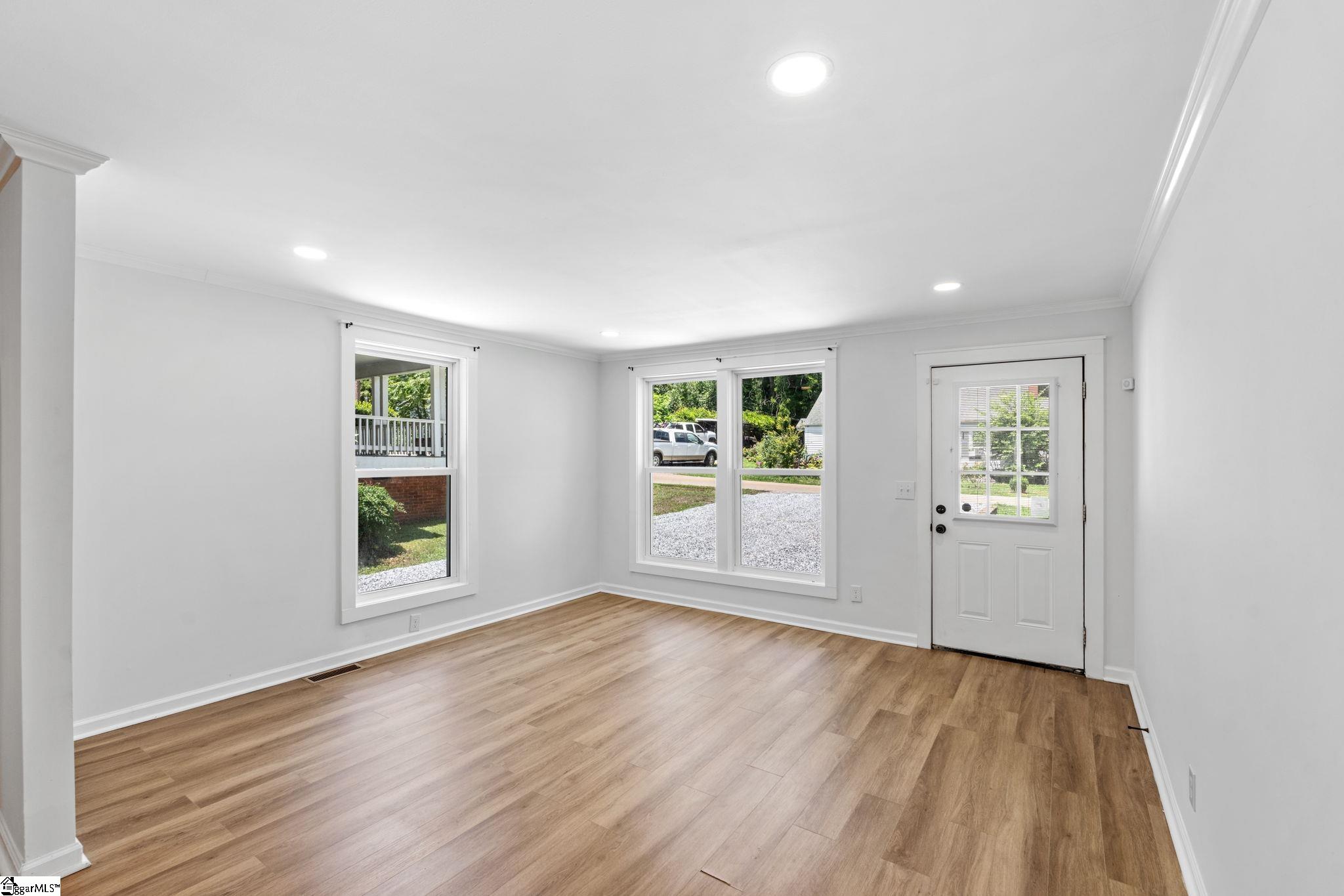 12 Hudson Street Greenville, SC 29609 - Photo 10 of 31