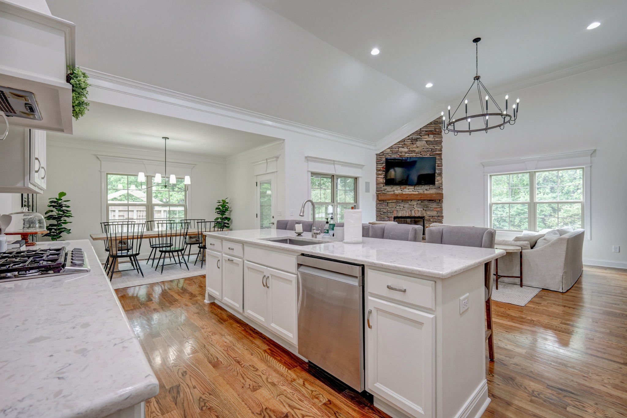 7045 Salmon Run Spring Hill, TN 37174 - Photo 8 of 37