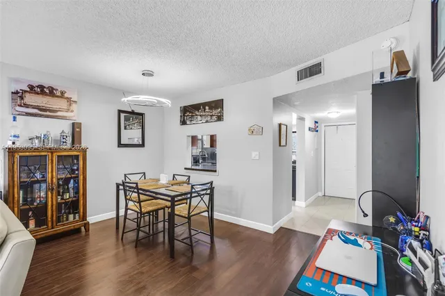 $185,000 | 8411 Lagos De Campo Boulevard, Unit 110U, Fort Lauderdale, FL 33321