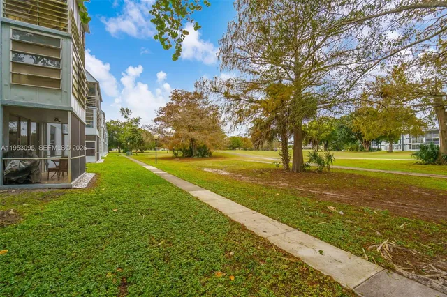 $185,000 | 8411 Lagos De Campo Boulevard, Unit 110U, Fort Lauderdale, FL 33321