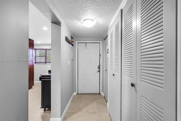 $185,000 | 8411 Lagos De Campo Boulevard, Unit 110U, Tamarac, FL 33321