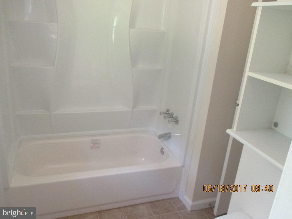 129 Worcester Road Stevensville, MD 21666 - Photo 11 of 15 nathroom