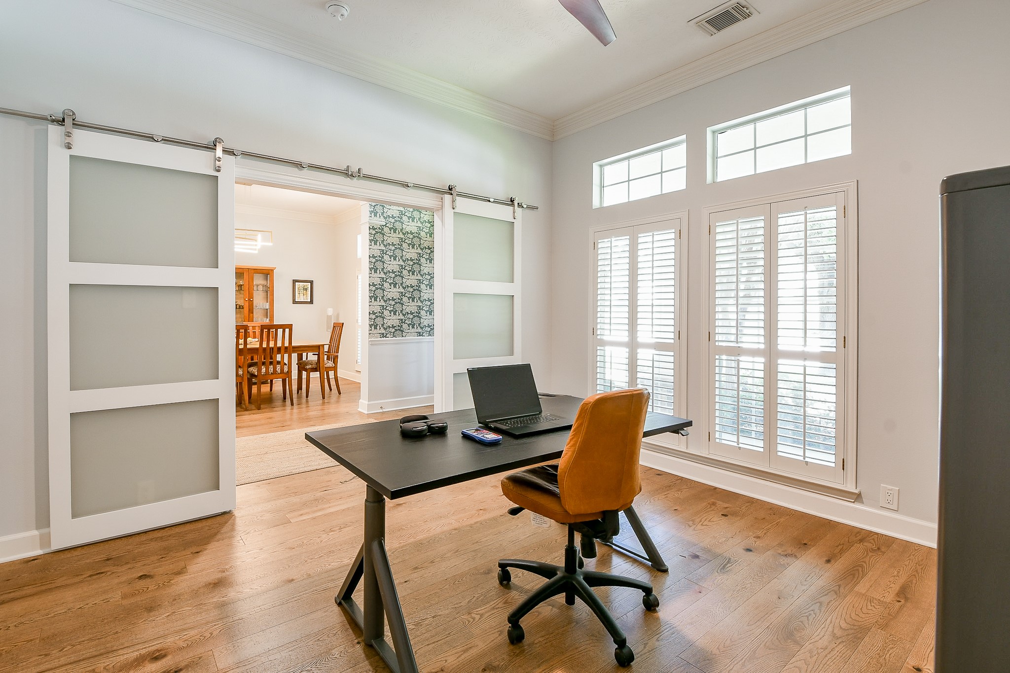 2442 Chimney Rock Road Houston, TX 77057 - Photo 9 of 50 a workspace with furniture and a window