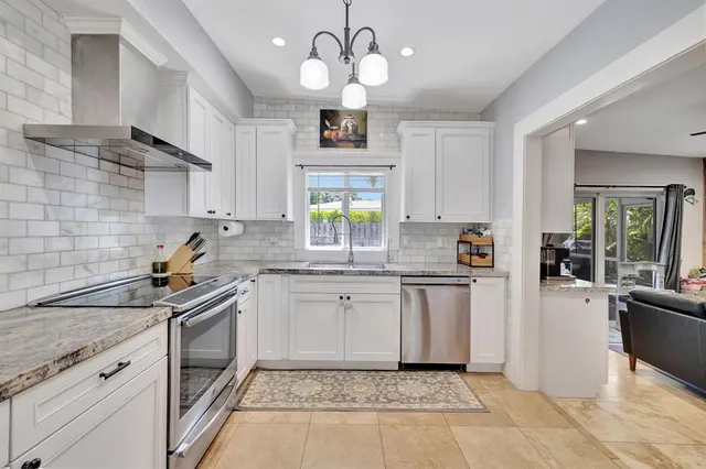 $1,899,974 | 1163 Northeast 3rd Avenue, Boca Raton, FL 33432