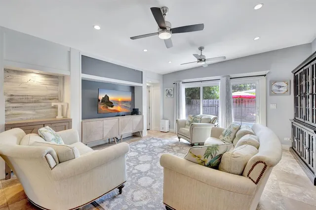 $1,899,974 | 1163 Northeast 3rd Avenue, Boca Raton, FL 33432