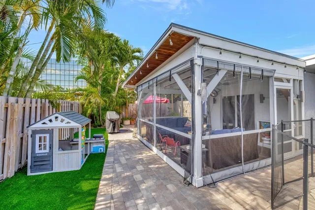 $1,899,974 | 1163 Northeast 3rd Avenue, Boca Raton, FL 33432