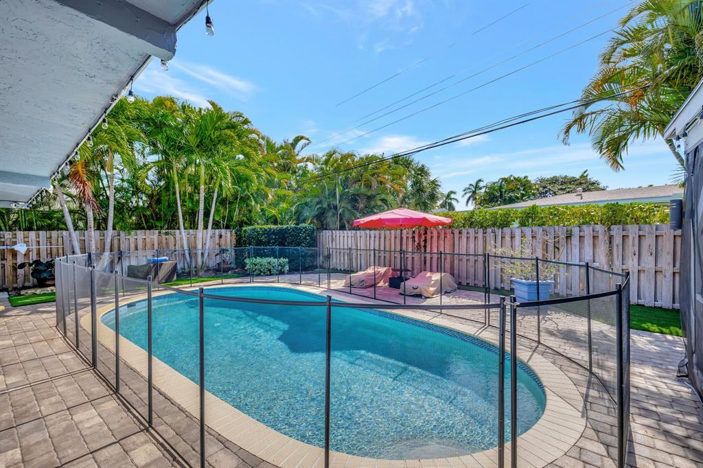 1163 Northeast 3rd Avenue Boca Raton, FL 33432 - Photo 3 of 34