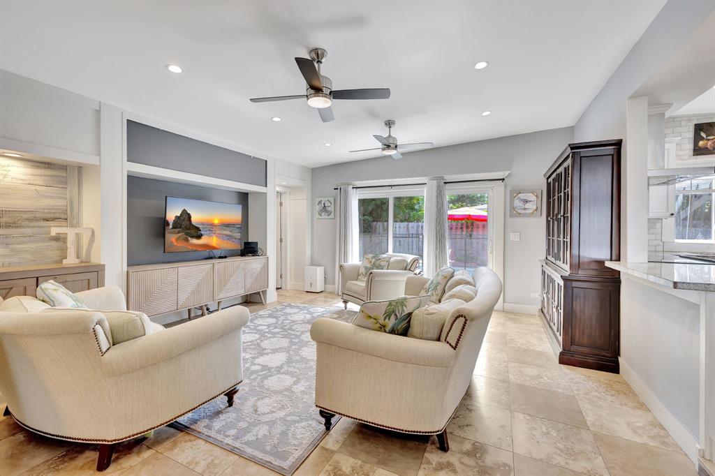 1163 Northeast 3rd Avenue Boca Raton, FL 33432 - Photo 5 of 34