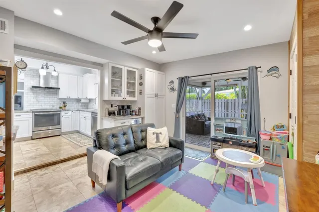 $1,899,974 | 1163 Northeast 3rd Avenue, Boca Raton, FL 33432