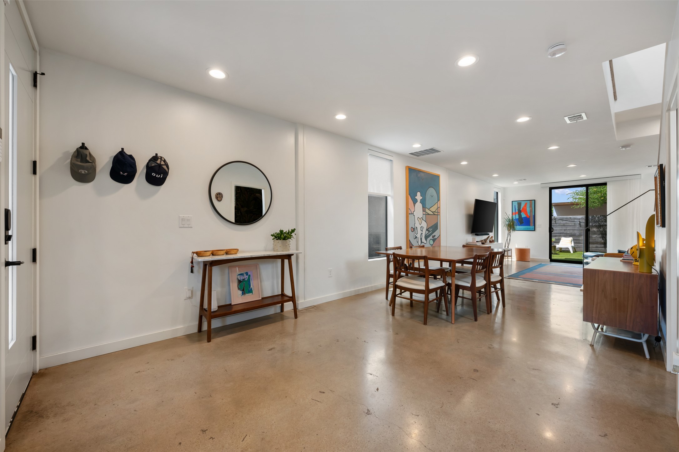 1114 East 3rd Street, Unit 1 Austin, TX 78702 - Photo 4 of 39