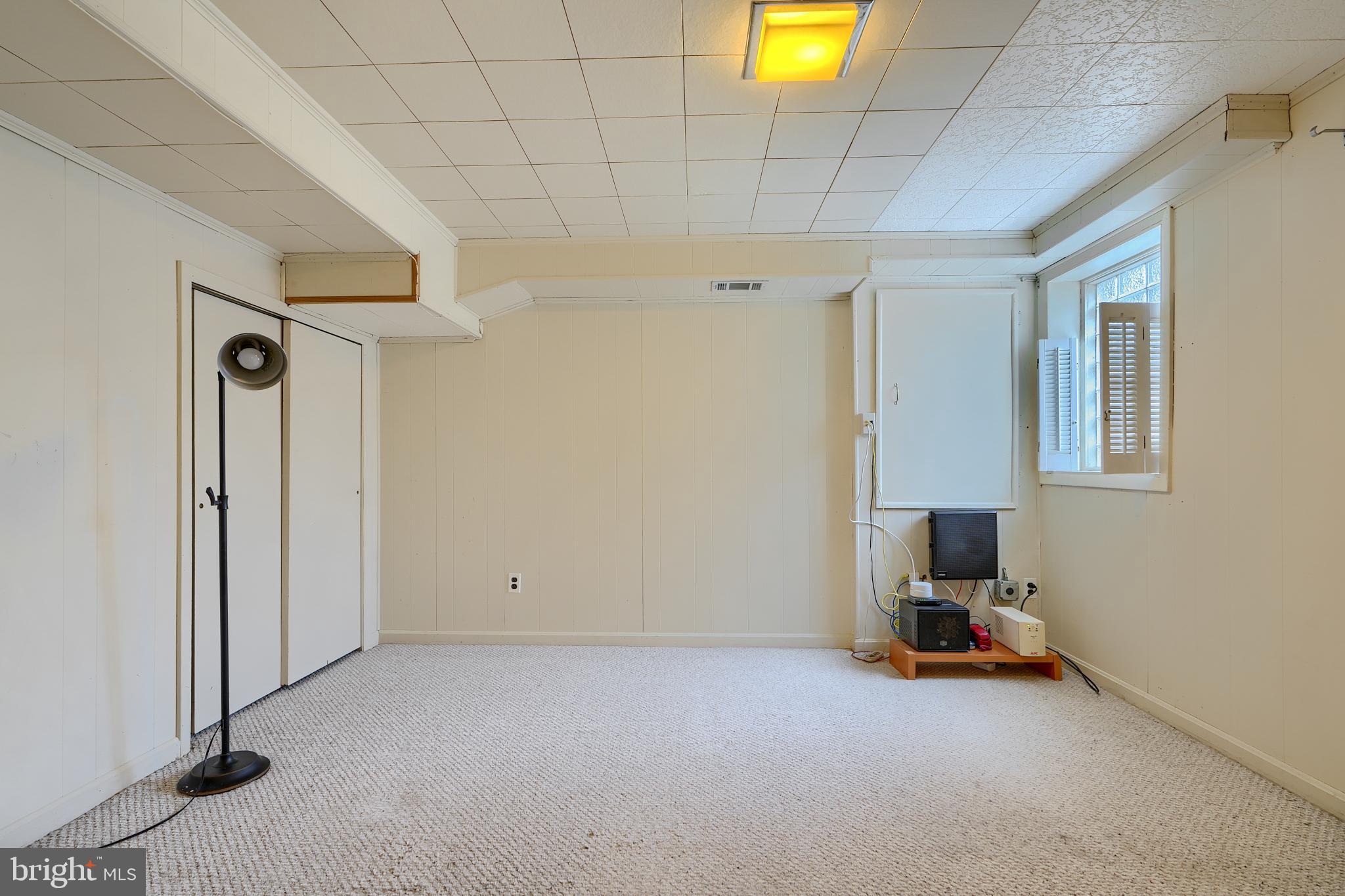 9715 Saxony Road Silver Spring, MD 20910 - Photo 26 of 31 a view of empty room with painted walls
