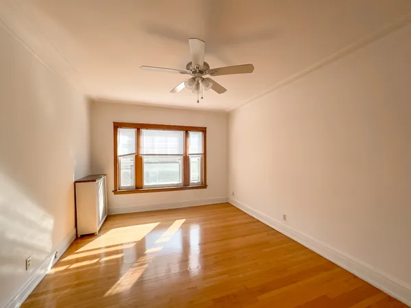 $2,600 | 6300 North Glenwood Avenue, Unit 2, Chicago, IL 60660