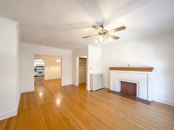 $2,600 | 6300 North Glenwood Avenue, Unit 2, Chicago, IL 60660