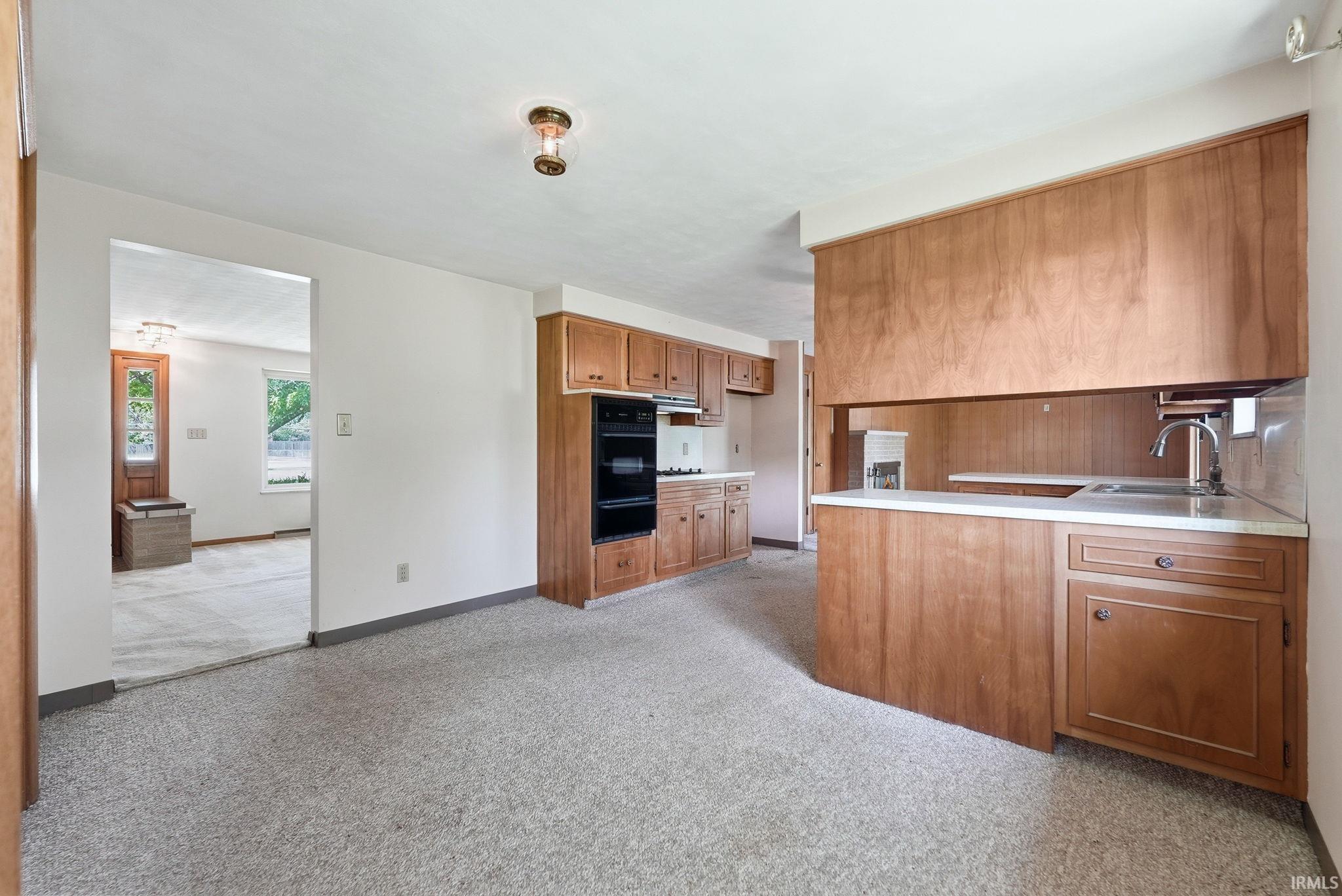 2710 Reed Road Fort Wayne, IN 46815 - Photo 8 of 34