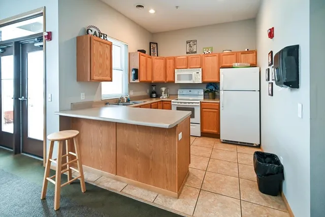 $199,900 | 6402 Milwaukee Street, Unit 307, Madison, WI 53718