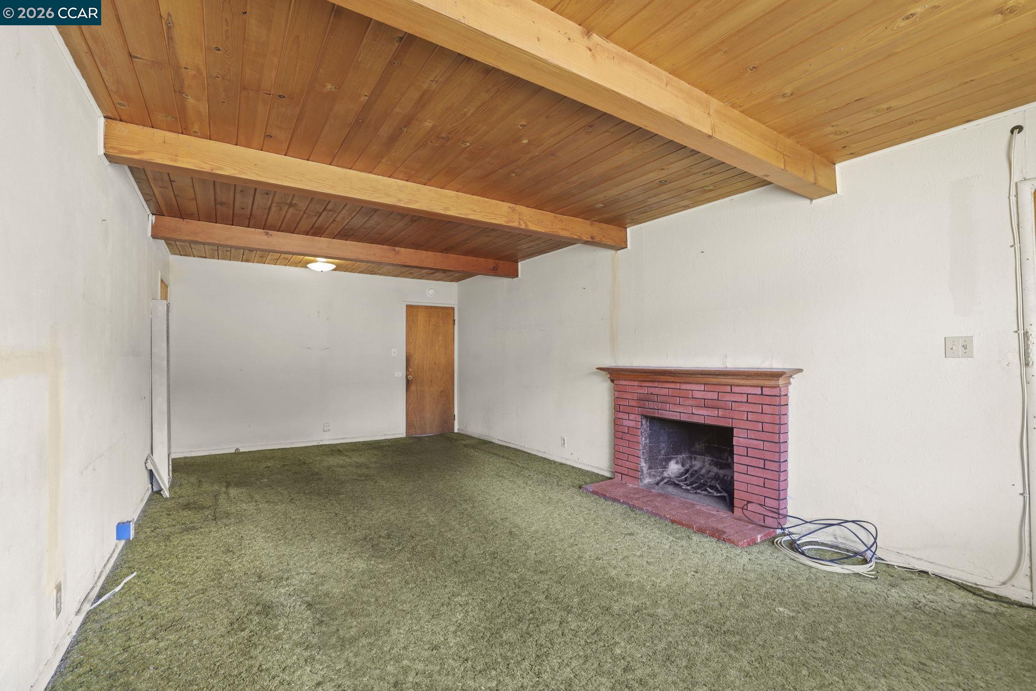 4521 Canyon Road El Sobrante, CA 94803 - Photo 4 of 25