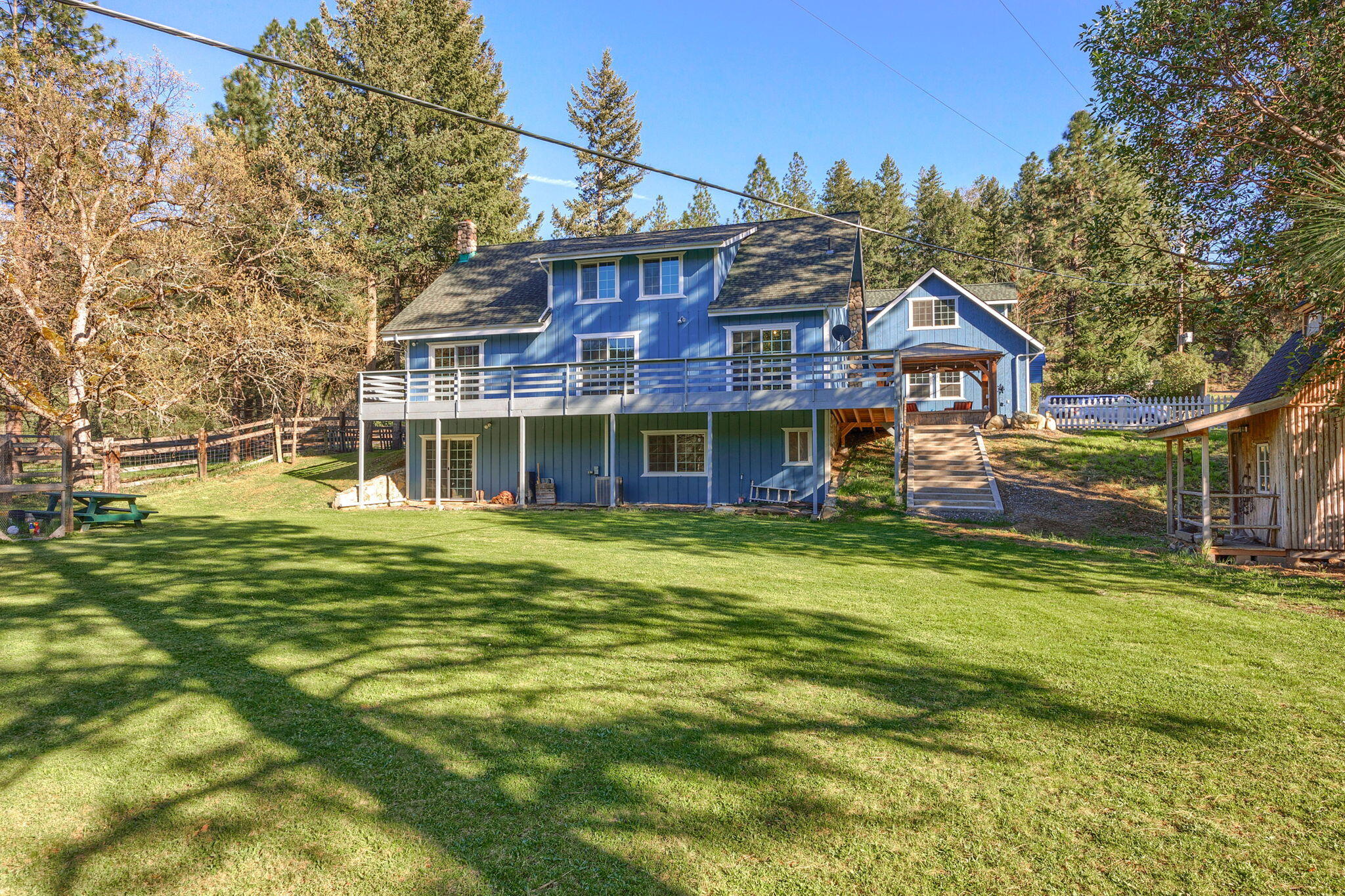 9658 Upper Applegate Road Jacksonville, OR 97530 - Photo 12 of 75