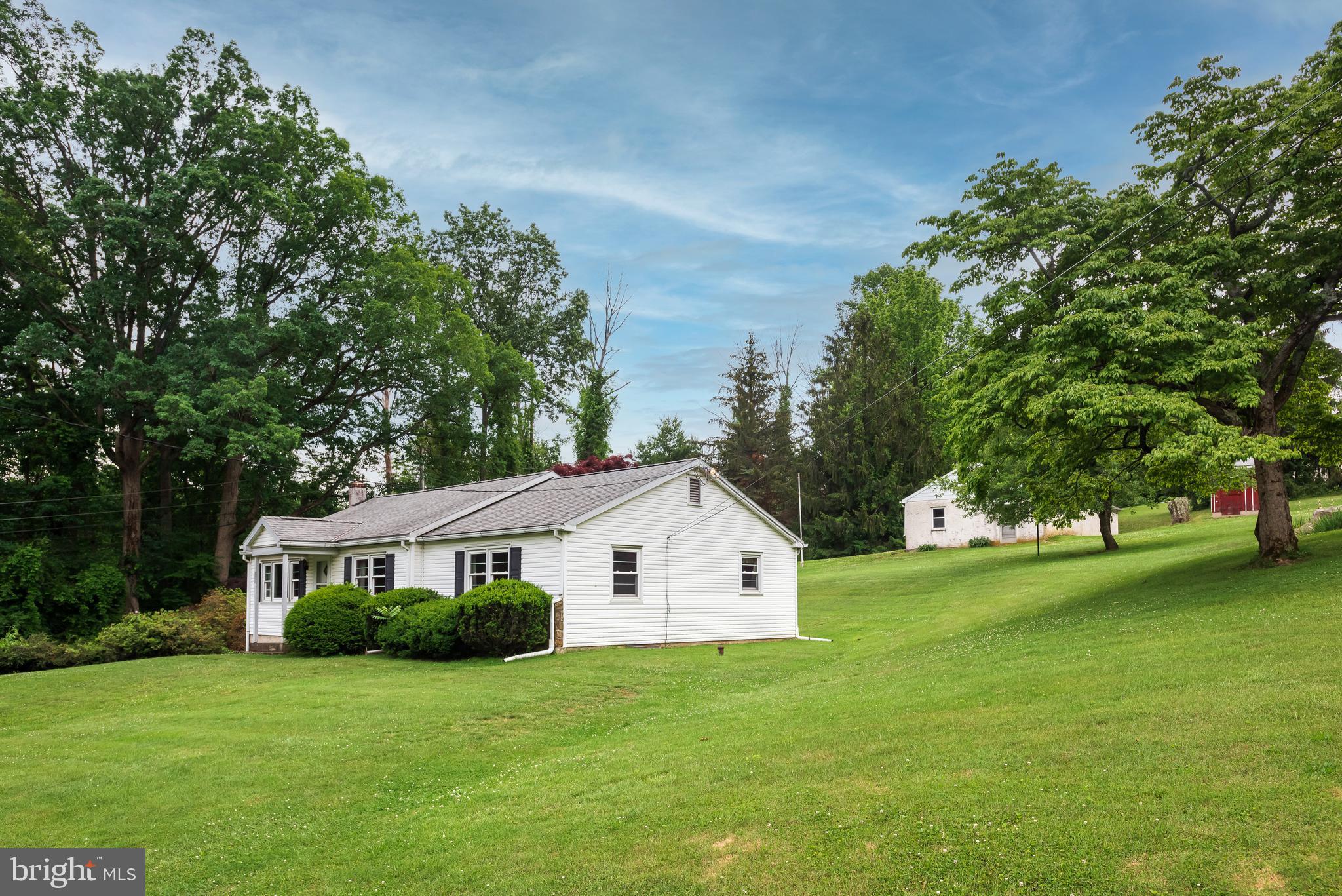 2502 Flowing Springs Road Spring City, PA 19475 - Photo 3 of 31