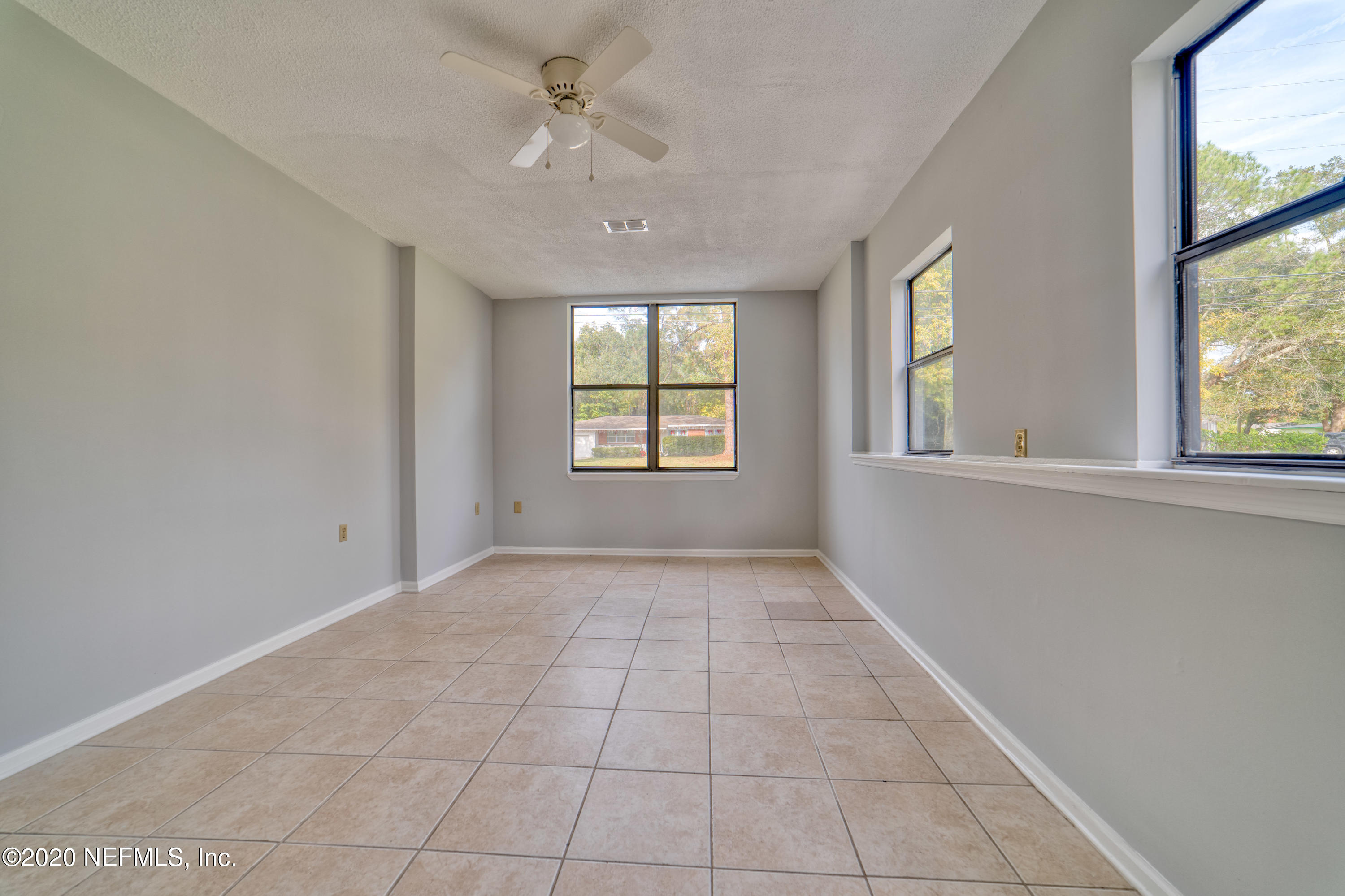 6228 Kennerly Road Jacksonville, FL 32216 - Photo 8 of 18 Kennerly (12 of 27)