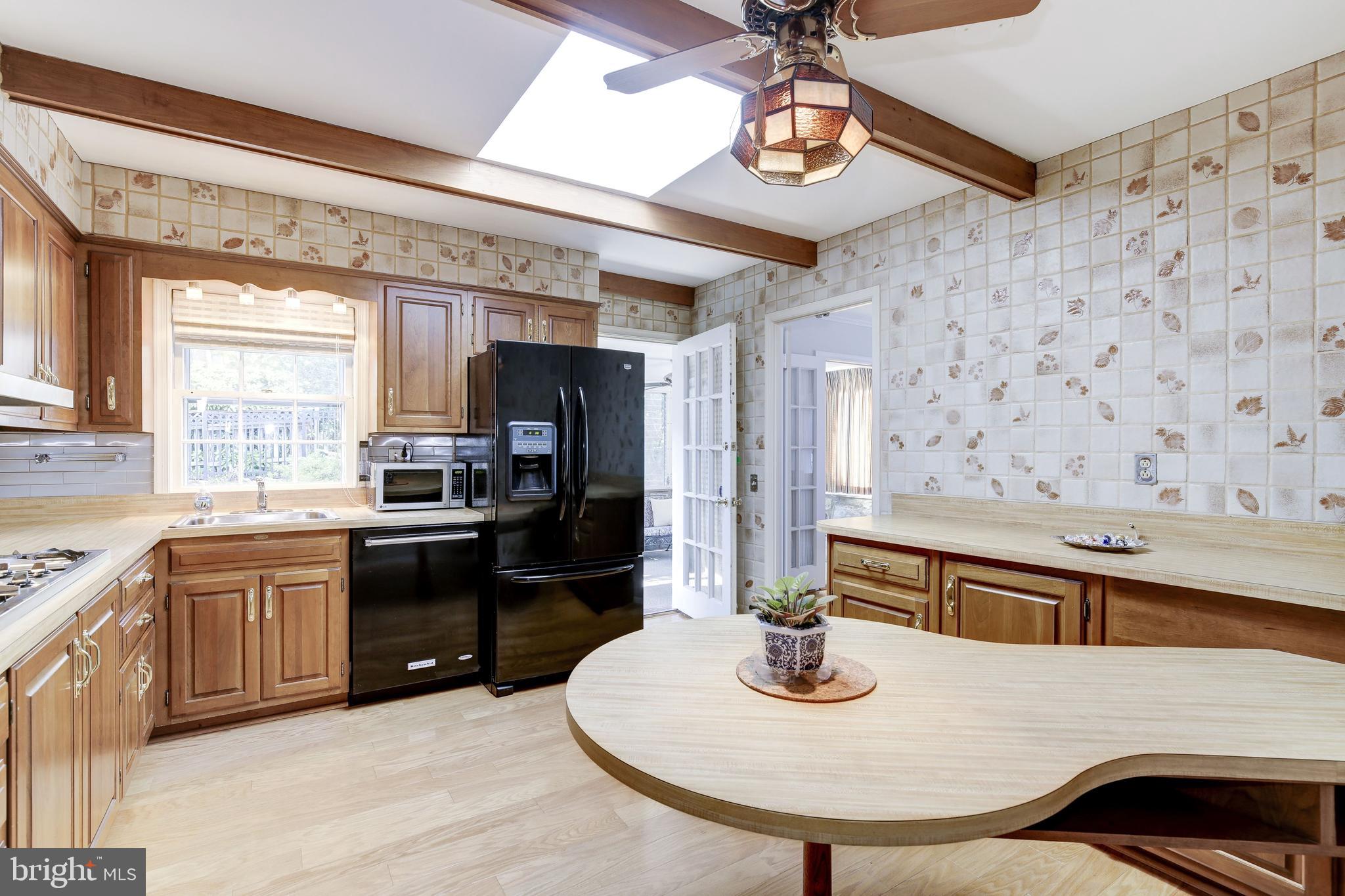 4709 River Road Bethesda, MD 20816 - Photo 26 of 52 Kitchen with skylight