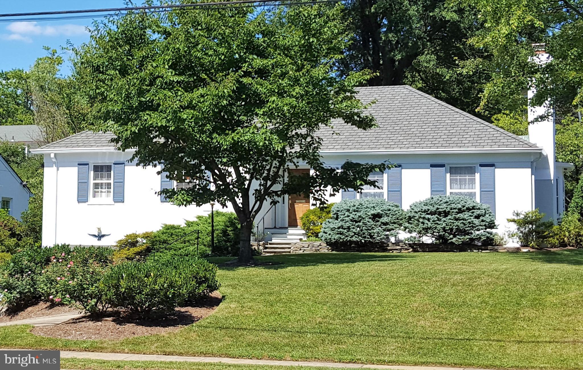 4709 River Road Bethesda, MD 20816 - Photo 6 of 52