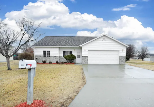 $285,000 | 506 2nd Street Northwest, Dilworth, MN 56529