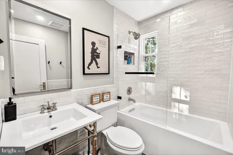 $1,700,000 | 6827 32nd Street Northwest, Washington, DC 20015