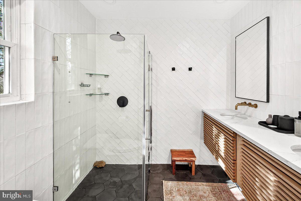 6827 32nd Street Northwest Washington, DC 20015 - Photo 29 of 55