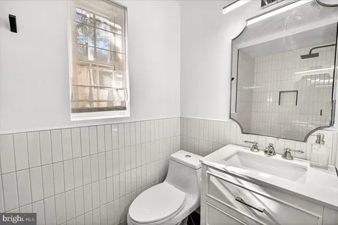 $1,700,000 | 6827 32nd Street Northwest, Washington, DC 20015