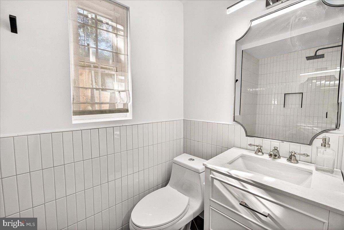 6827 32nd Street Northwest Washington, DC 20015 - Photo 34 of 55