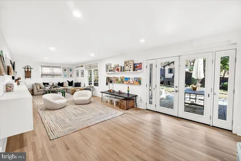 $1,700,000 | 6827 32nd Street Northwest, Washington, DC 20015