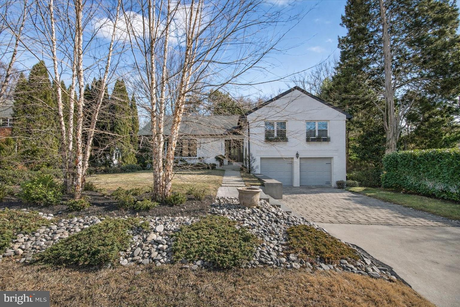 6827 32nd Street Northwest Washington, DC 20015 - Photo 4 of 55