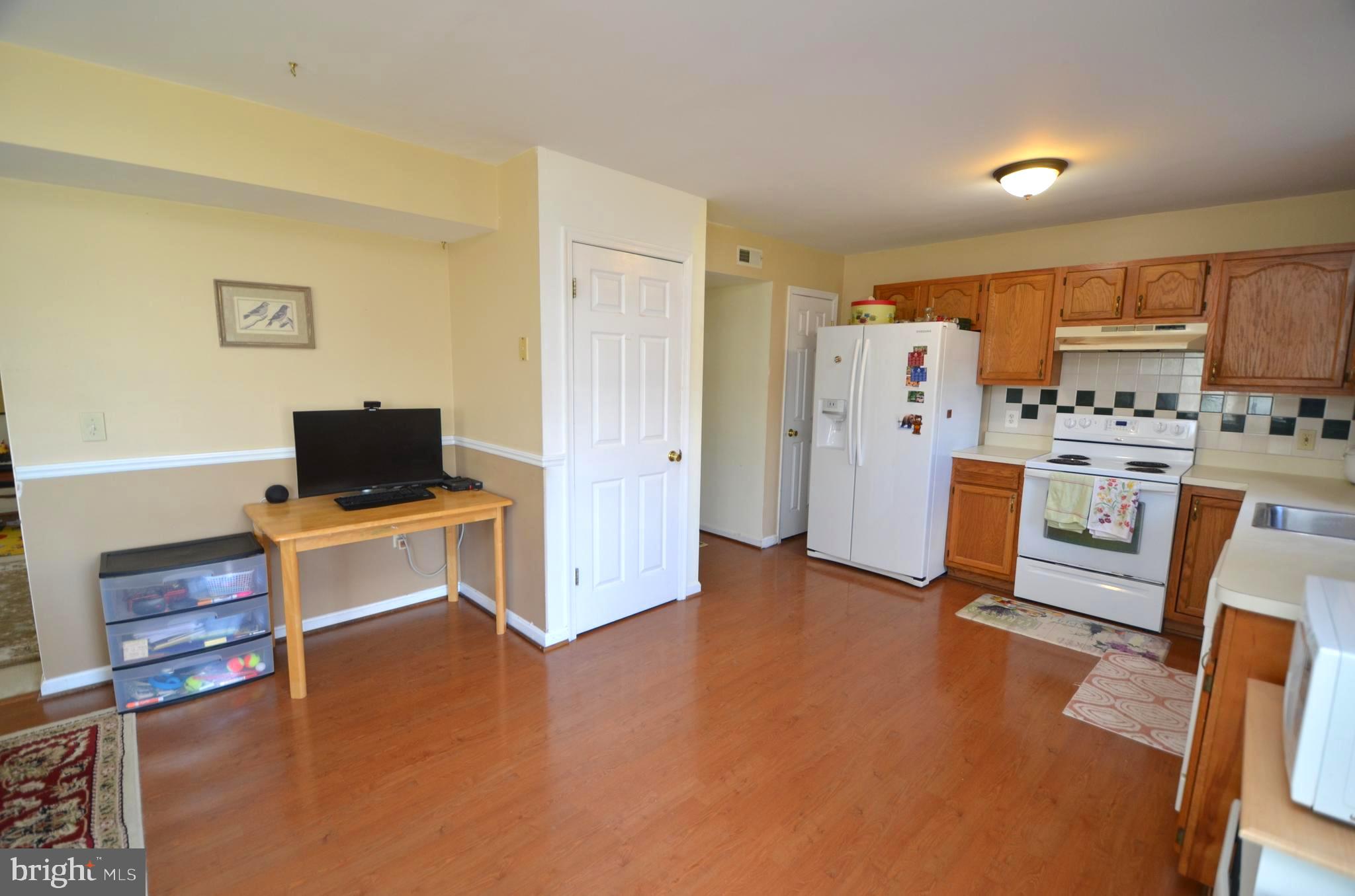 710 Tyler Point Road Deale, MD 20751 - Photo 10 of 50 Kitchen