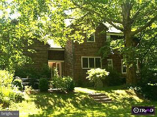 28 Laurel Road Princeton, NJ 08540 - Photo 2 of 3