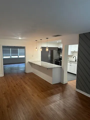 $2,500 | 2057 Dellwood Drive, Tallahassee, FL 32303