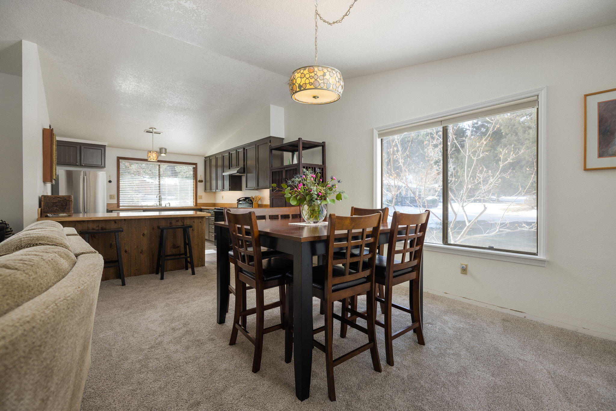 20482 Whistle Punk Road Bend, OR 97702 - Photo 12 of 33 Dining Area