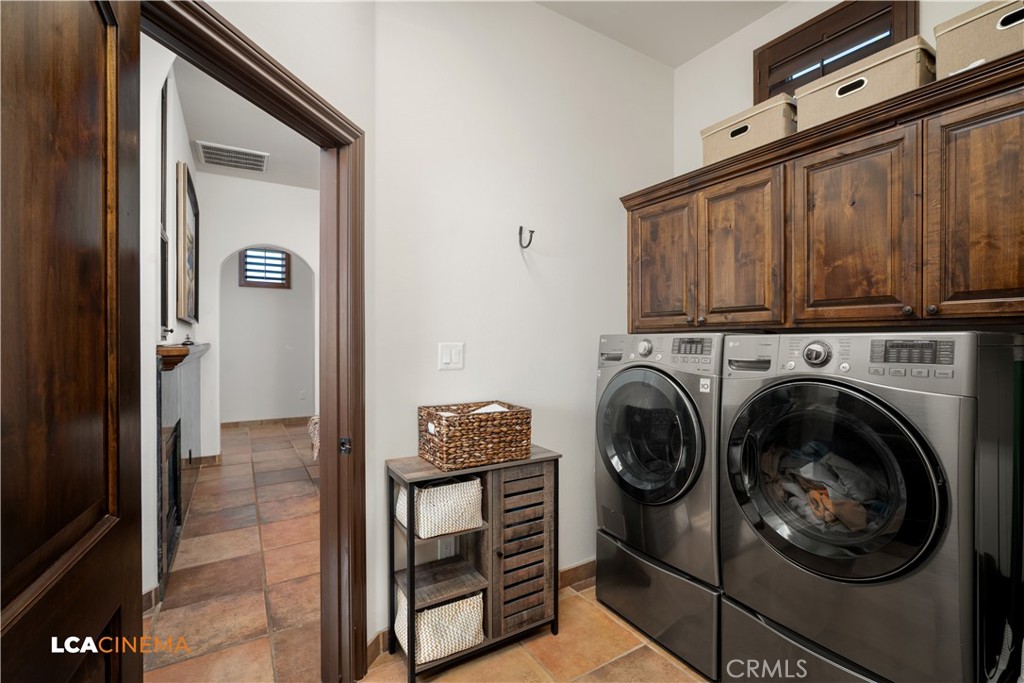 15001 Colonia De Las Rosas Bakersfield, CA 93306 - Photo 29 of 54